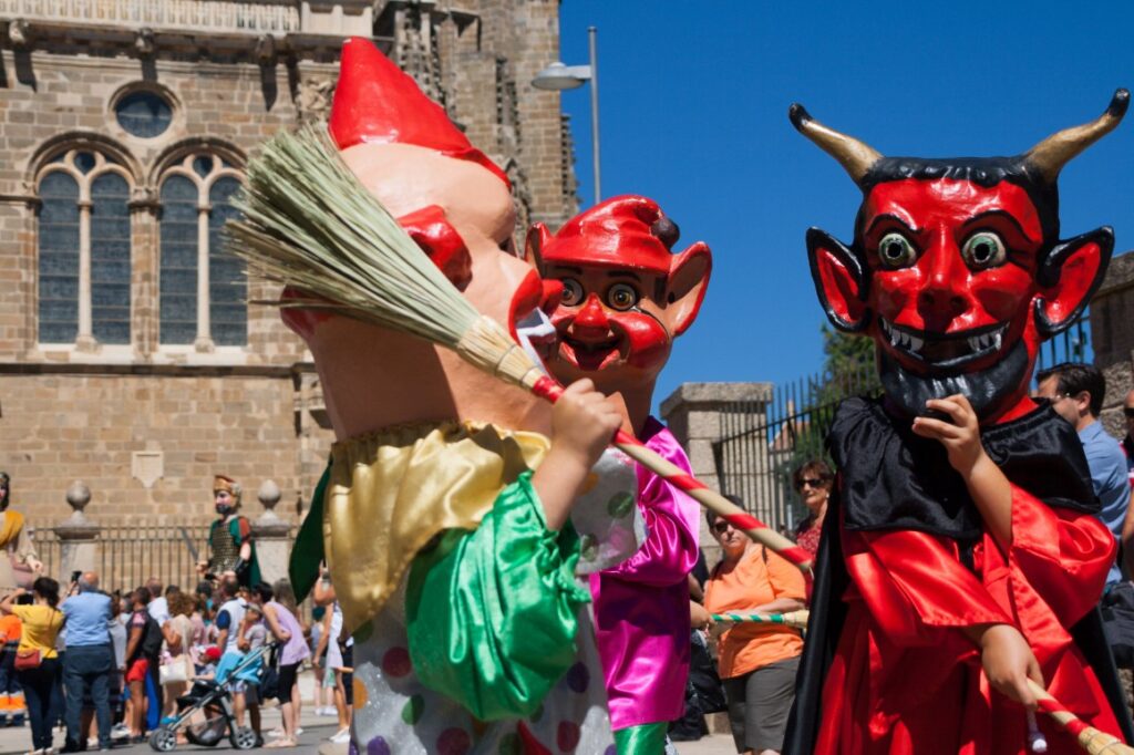 Gente disfrazada en Astorga