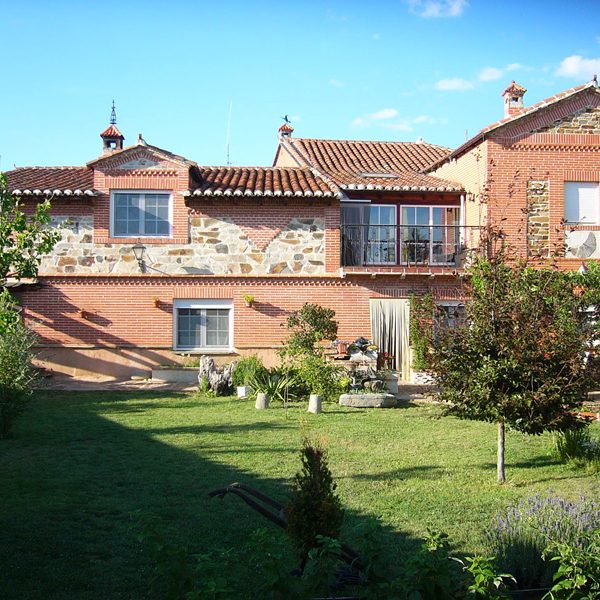 Patio casa rural 2